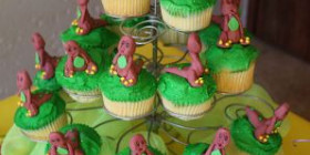 Barney_Cupcakes